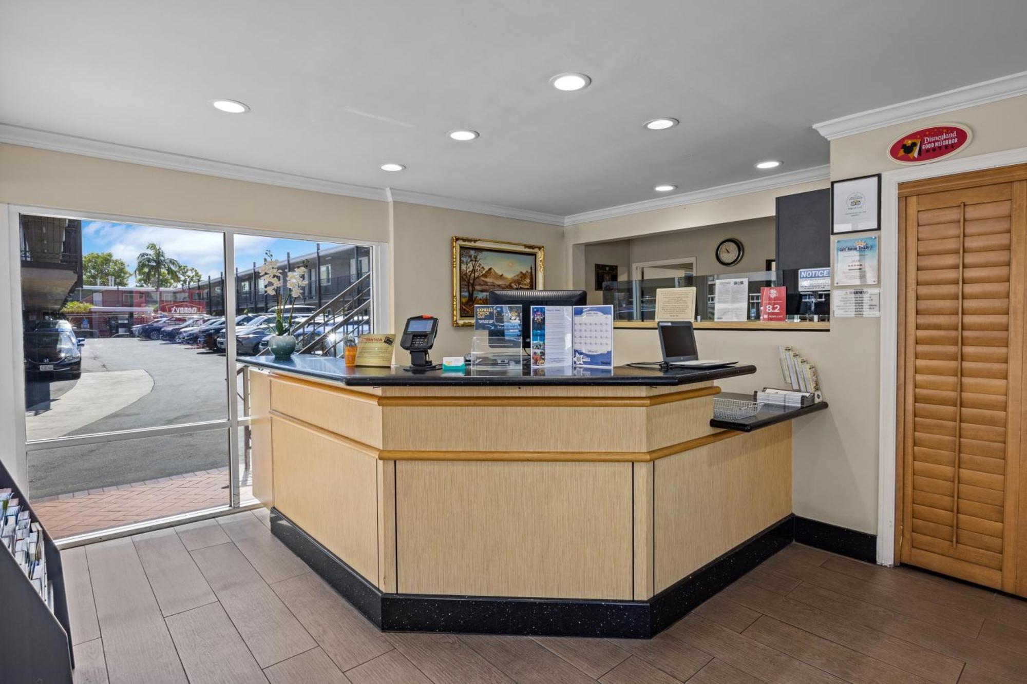 Del Sol Inn Anaheim Bagian luar foto